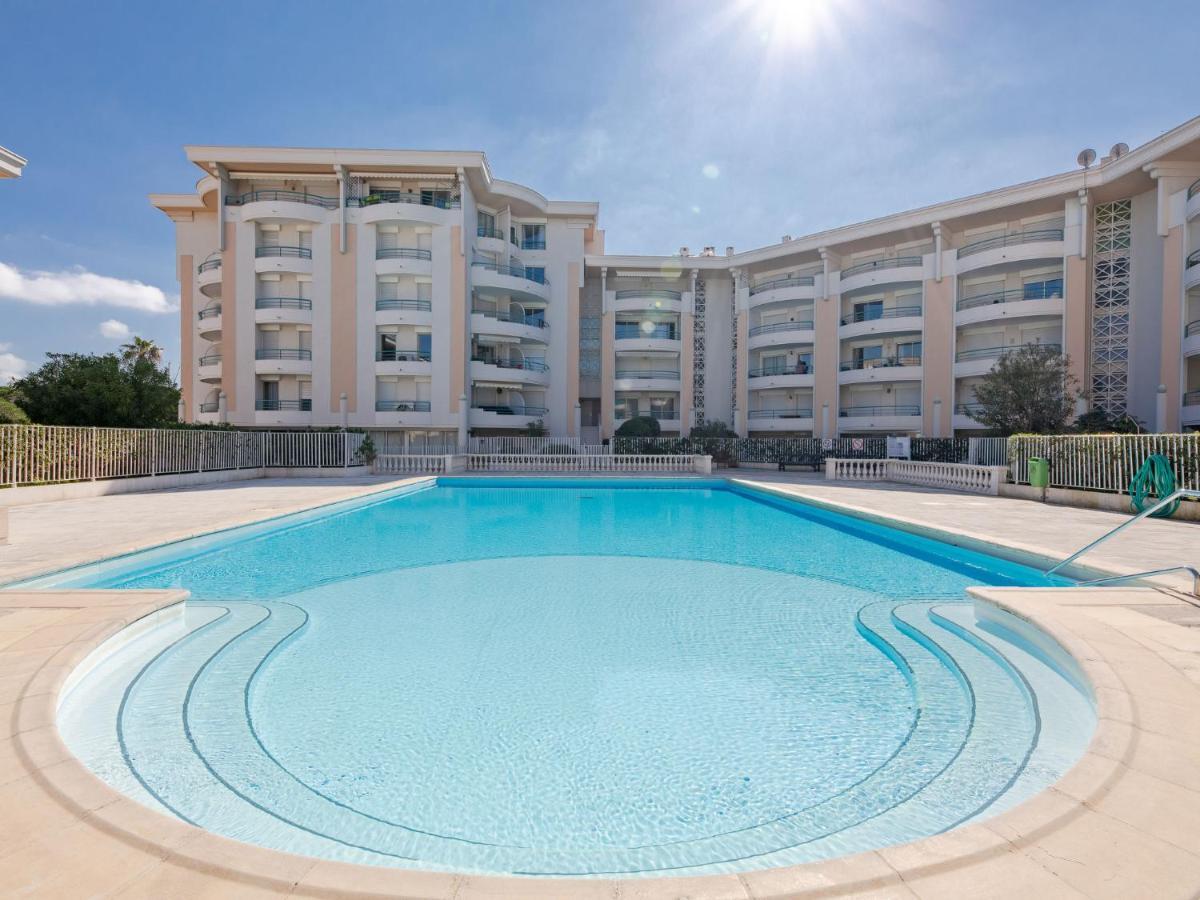 Le Cesarée-2 * Fréjus